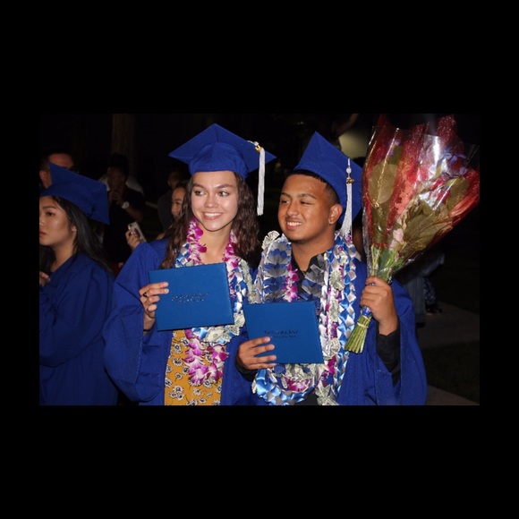 Meet your Posher, Madison - Picture 3 of 8